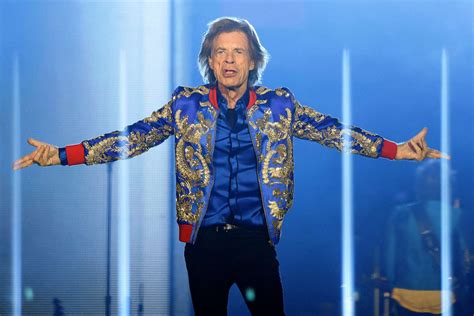 Mick Jagger Tests Positive For Covid Postpones Rolling Stones Concert