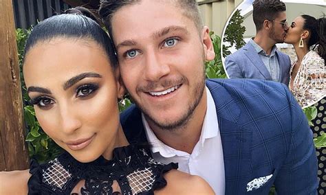 Bit.ly/2lvqvsl after a night in the hideaway, grant and tayla are more loved up than ever. Love Island Australia's Tayla Damir on dating Dom Thomas ...