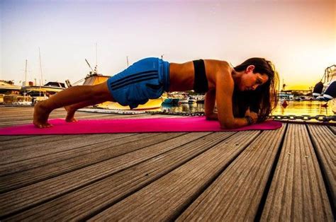 Ισομετρικές ασκήσεις για όλο το σώμα Μάντη Περσάκη Pilates By Mandy