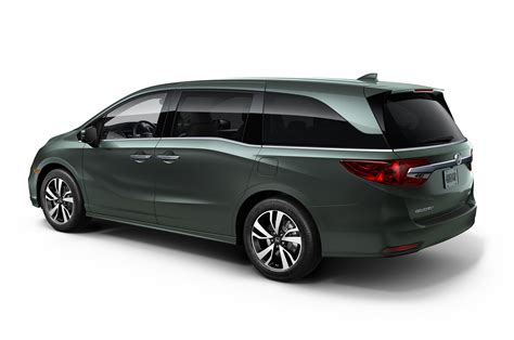The 2018 odyssey facelift with honda sensing is now in malaysia, for rm255k. 2018 Honda Odyssey to Feature Horn-Mounted Emojis ...