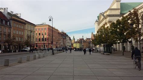 Informations pratiques pour préparer vos vacances pologne (séjours, billets d'avion, réservation hôtels.) varsovie est la capitale de la pologne. Varsovie, capitale de la Pologne - 1globe2trips