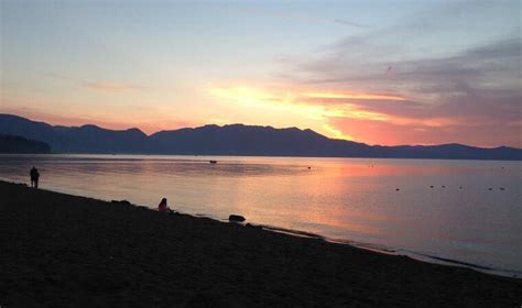 Menu features soups, salads, sandwiches, spinach bowls, tuna burritos, hummus melts, baked tofu, and real fruit smoothies. Sunshine, sand and swimming | South Lake Tahoe Beaches