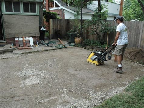 Learn how to lay pavers with this instructional guide from bunnings warehouse. How to Lay a Brick Paver Patio | how-tos | DIY
