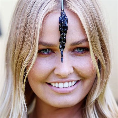 Lara Bingle Ladies Day Beauty Hair Beauty Dresses For The Races