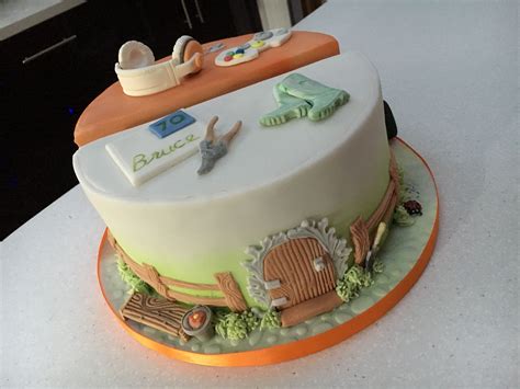 It is recommended to not freeze a cake with a fresh fruit filling because the fruit may become watering when thawed. Half n half - gardener | Desserts, Cake, Food