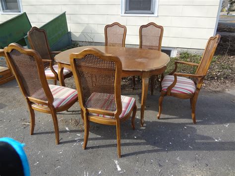 Heir And Space New Acquisitions A Fruitwood Thomasville Dining Set
