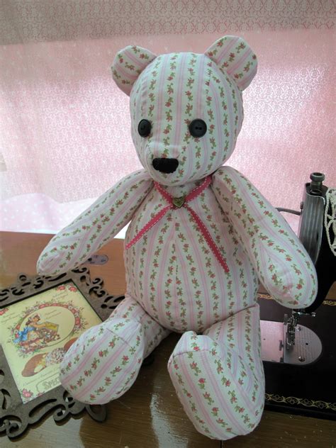 Wool + liberty teddy bear. Art by Waiyi: More Fabric Teddy Bear - Simplicity 5461 Pattern