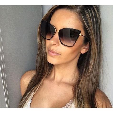 Ensuite, vous affinerez votre choix en vous basant sur d'autres éléments tels que votre bouche, vos sourcils ou votre nez. Comment bien choisir ses lunettes de soleil ? - Copines ...