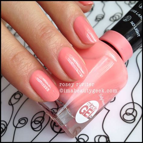 Sally hansen miracle gel™, 14,7 ml, laky na nechty pre ženy, lak na nechty sally hansen miracle gel™ vám v priebehu pár chvíľ zaistí krásne a upravené nechty.vlastnosti:žiarivá. Gelové Laky Sally Hansen