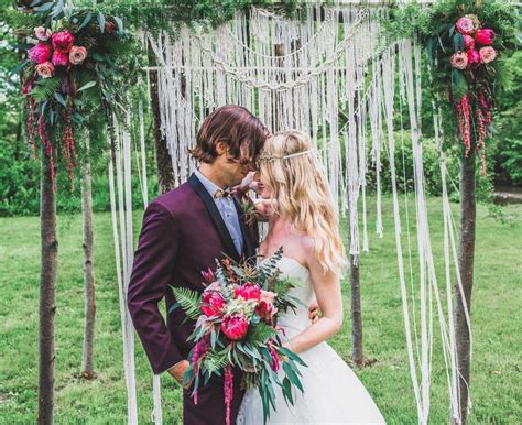 Wedding Arch Ideas 7 Most Beautiful Styles For Your Ceremony Boho