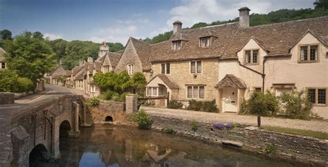 Castle Combe Cotswolds Towns And Villages