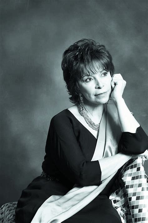 La Novelista Isabel Allende Celebra La Revolución Feminista