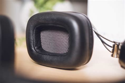 The Bowers And Wilkins P7 Wireless Headphones Review Laptrinhx