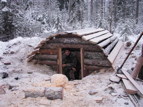 Outdoor Bushcraft Shelter Survival Shelter