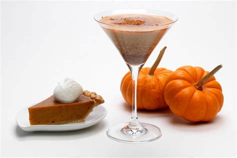 Get A Taste Of Autumn With The Delicious Pumpkin Pie Martini This Easy