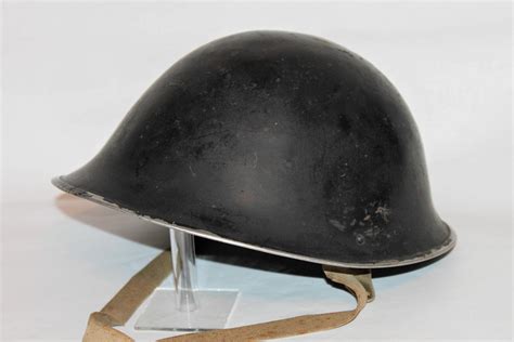Vintage Wwii Mk Iii British Army Combat Helmet