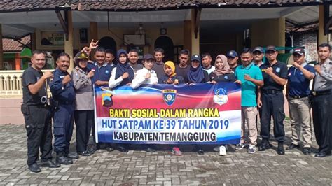 Memanfaat template online ms word 2007 foto copy sertifikat pelatihan satpam sertifikat pelatihan 16.02.2021 · contoh sertifikat diksar satpam : Contoh Spanduk Hut Satpam - desain spanduk kreatif