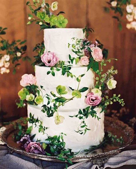 Fizz Basic Combo Fresh Flowers On Cakes Decorating Ideas Flower Cake