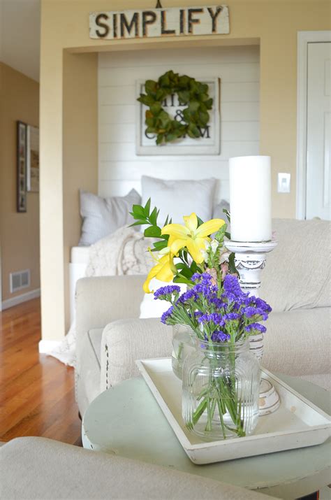 Simple Spring Decor In The Living Room