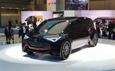 Tokyo Motor Show 2017 Toyota Introduces Fine Comfort Ride Concept