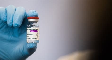 Wer dort die erste impfung mit dem mittel von astrazeneca erhalten hat, soll es aber auch bei der zweiten impfung bekommen. AstraZeneca: Zweitimpfung für unter 60-Jährige mit anderem ...
