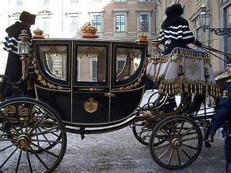 Royal Carriage Photo Horse Carriage Wagons Horse And Buggy
