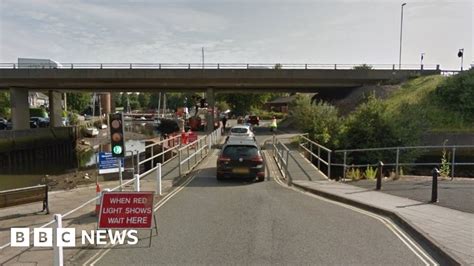 Unsafe Newport Quay Bridge Closed To Traffic Bbc News