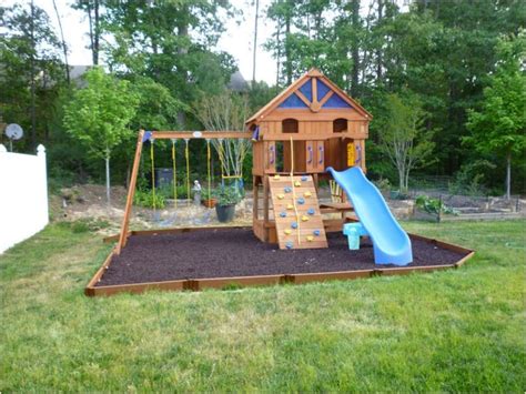 Playgroud with swings, slide and playhouse. DIY Swing Sets And Slides For Amazing Playgrounds