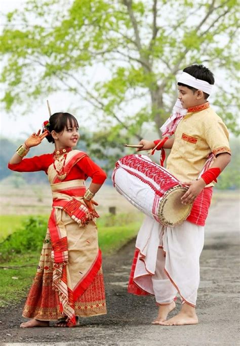 Know Everything About Traditional Dress Of Assam Ar