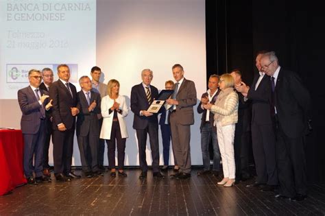 Risultati positivi per la banca di carnia e gemonese credito cooperativo che ha chiuso l'esercizio 2013 con un'importante crescita dell'utile, un consolidamento del patrimonio, oltre 100 interventi a favore delle realtà del territorio e l'apertura di due nuove filiali in montagna. Cambio al timone della BCC di Carnia e Gemonese, Varisco ...
