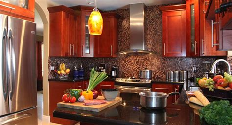 Various panda kitchen cabinets miami suppliers and sellers understand that different people's needs and preferences about their kitchens vary. Small kitchen design from Panda Kitchen. Can't wait about ...