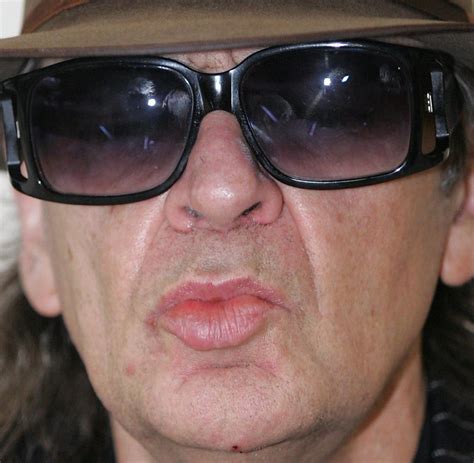 350,023 likes · 12,094 talking about this. Kopfbedeckung: Udo Lindenberg lüftet das Rätsel, warum er Hut trägt - WELT