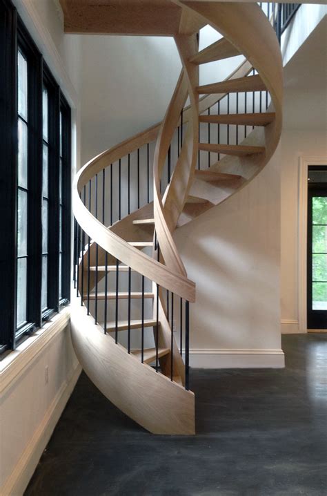 4 Creative Circular Staircase Designs