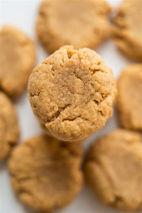 No Flour Peanut Butter Cookies With 4 Ingredients Brooklyn Farm Girl