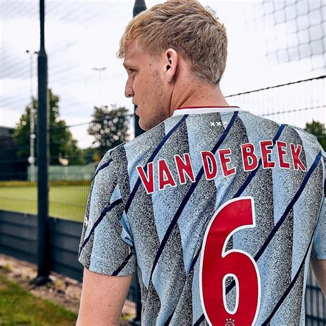 There is a logo of adidas because adidas is currently manufacturing the kit of the. Ajax 2020-21 Adidas Away Kit | 20/21 Kits | Football shirt ...