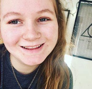 Find and save images from the addison rae collection by sid (needynext) on we heart it, your everyday app to get lost in what you love. Addison Rae Launches Merch Brand - TenEighty — Internet ...
