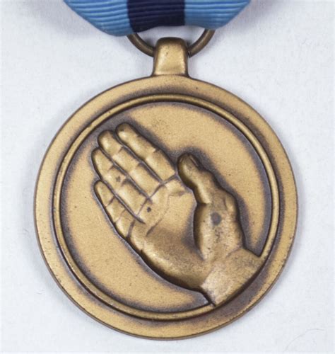 Usa United States Armed Forces Humanitarian Service Medal