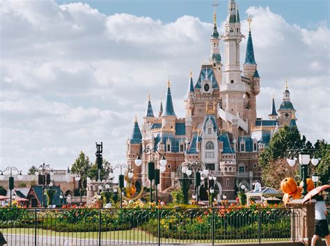 We Ranked All 18 Disney Park Castles — The Filmtripper