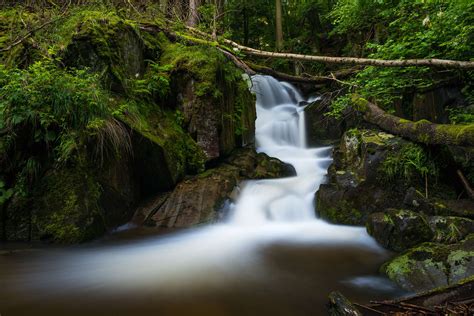 3840x2560 Creek Falls Flow Flowing Forest Green Landscape Moss