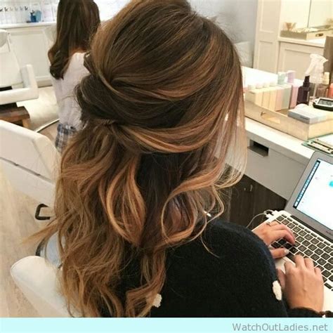 We have many short hairstyles for brown hair as we want you to make an easy choice. Cute Updos for Long Hair - Watch out Ladies