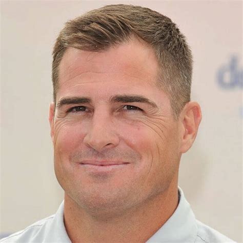 It is a good setting to use if you wish to taper the sides of a longer haircut without creating much contrast. Ivy League Haircuts For Men