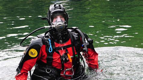 Public Safety Diver™ Neeldiving Scuba Diving For Beginners