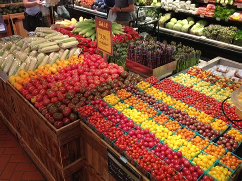 These tomatoes in a grocery store : oddlysatisfying