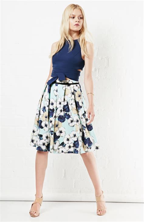 Frnch Floral Pleated Skirt In Floral Multi Dailylook