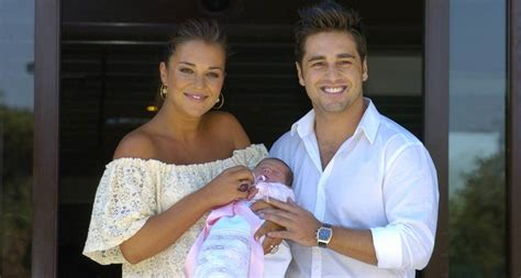 David bustamante hoyos (san vicente de la barquera, cantabria, 25 de marzo de 1982), 3 conocido como david bustamante o simplemente bustamante, es un cantautor español de música pop. HUequitos de Sol: Paula Echevarría y David Bustamante se ...