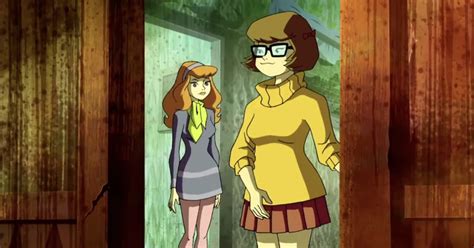 Dark And Interesting Scooby Doo Fan Theories About Velma And Daphne