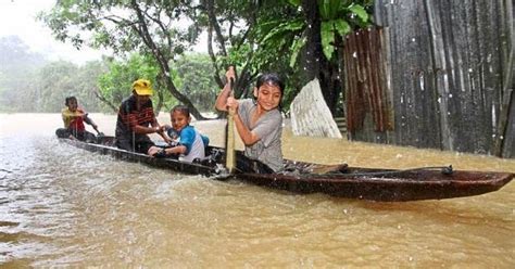 Badai sandy menguat mendekati pantai timur amerika. Banjir di Pantai Timur diramalkan bertambah buruk | NEWSHANGAT