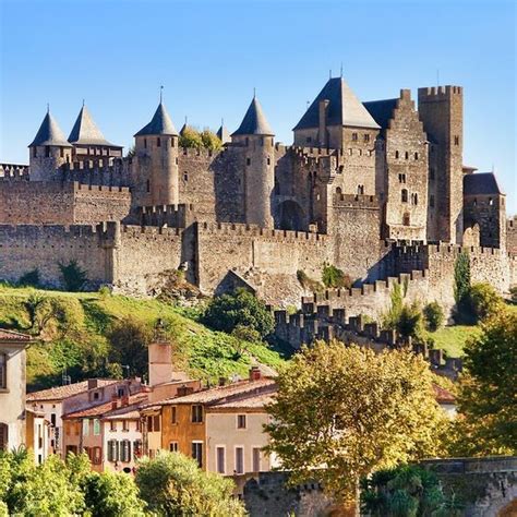 Les 10 Petites Villes Les Plus Romantiques De France