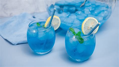 How To Make Refreshing Baby Blue Punch Youtube