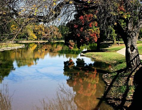 This is one of the most addictive and challenging games ever made! Another pretty fall pic from Lakeside Park. Someone should ...
